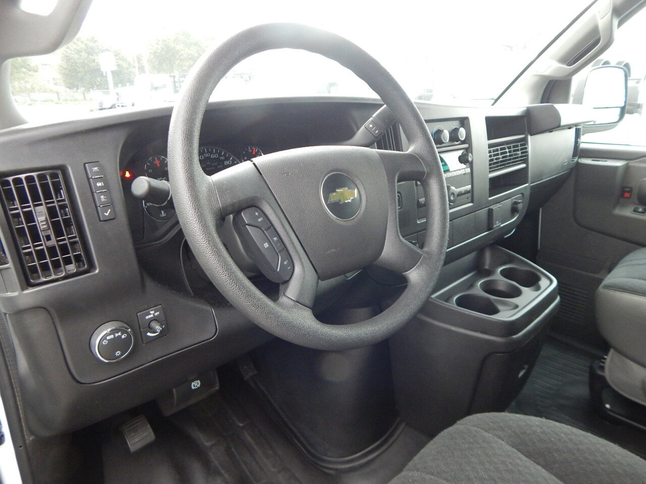 Used 2024 Chevrolet Express 2500 w/ Driver Convenience Package image 18