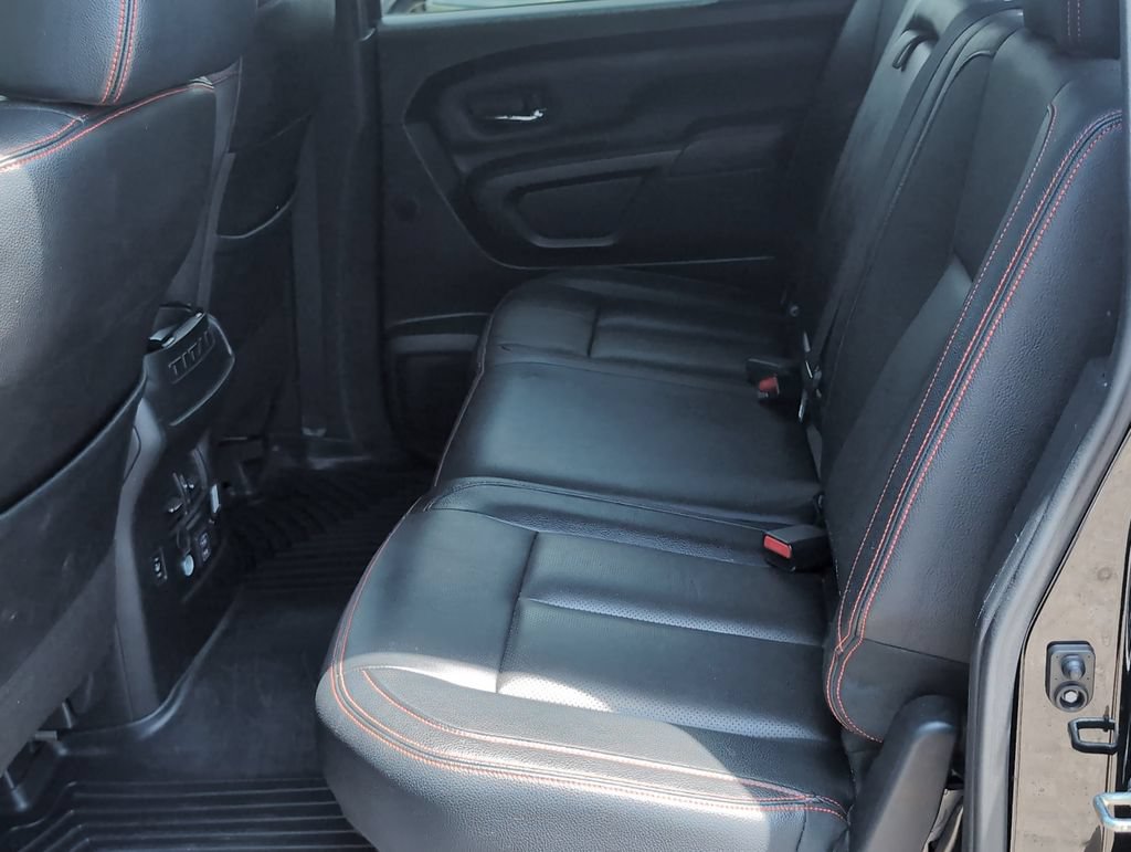 Used 2021 Nissan Titan PRO-4X w/ Pro-4x Convenience Package AWD/4WD image 15