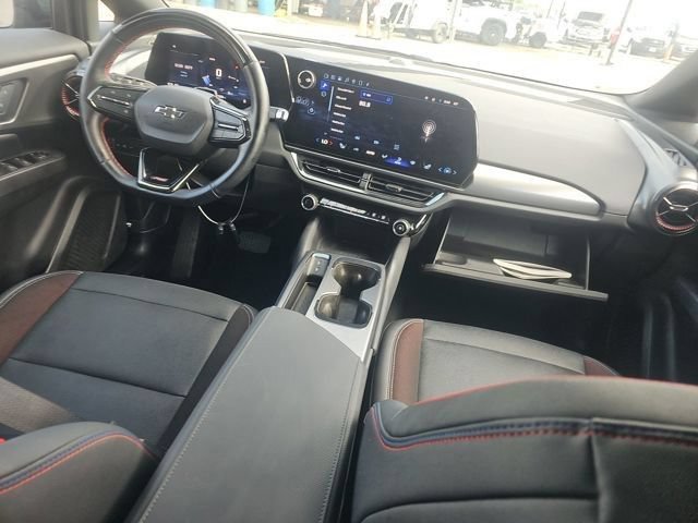 Used 2024 Chevrolet Equinox EV RS FWD image 12