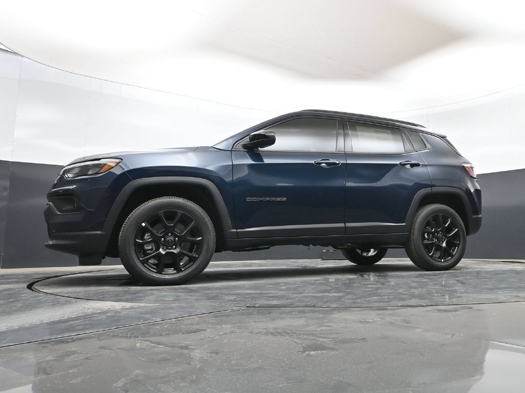 New 2026 Jeep Compass Latitude AWD/4WD image 47