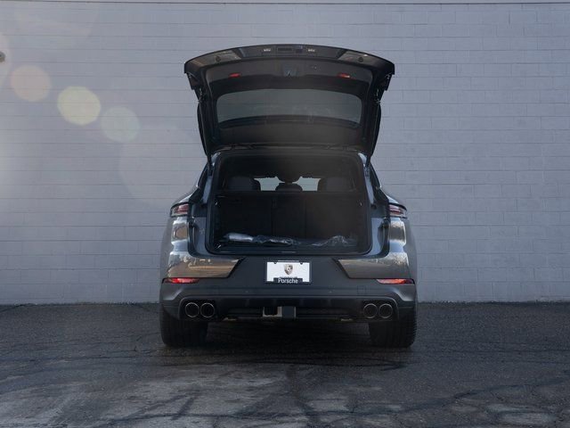 New 2026 Porsche Cayenne E-Hybrid AWD/4WD image 14