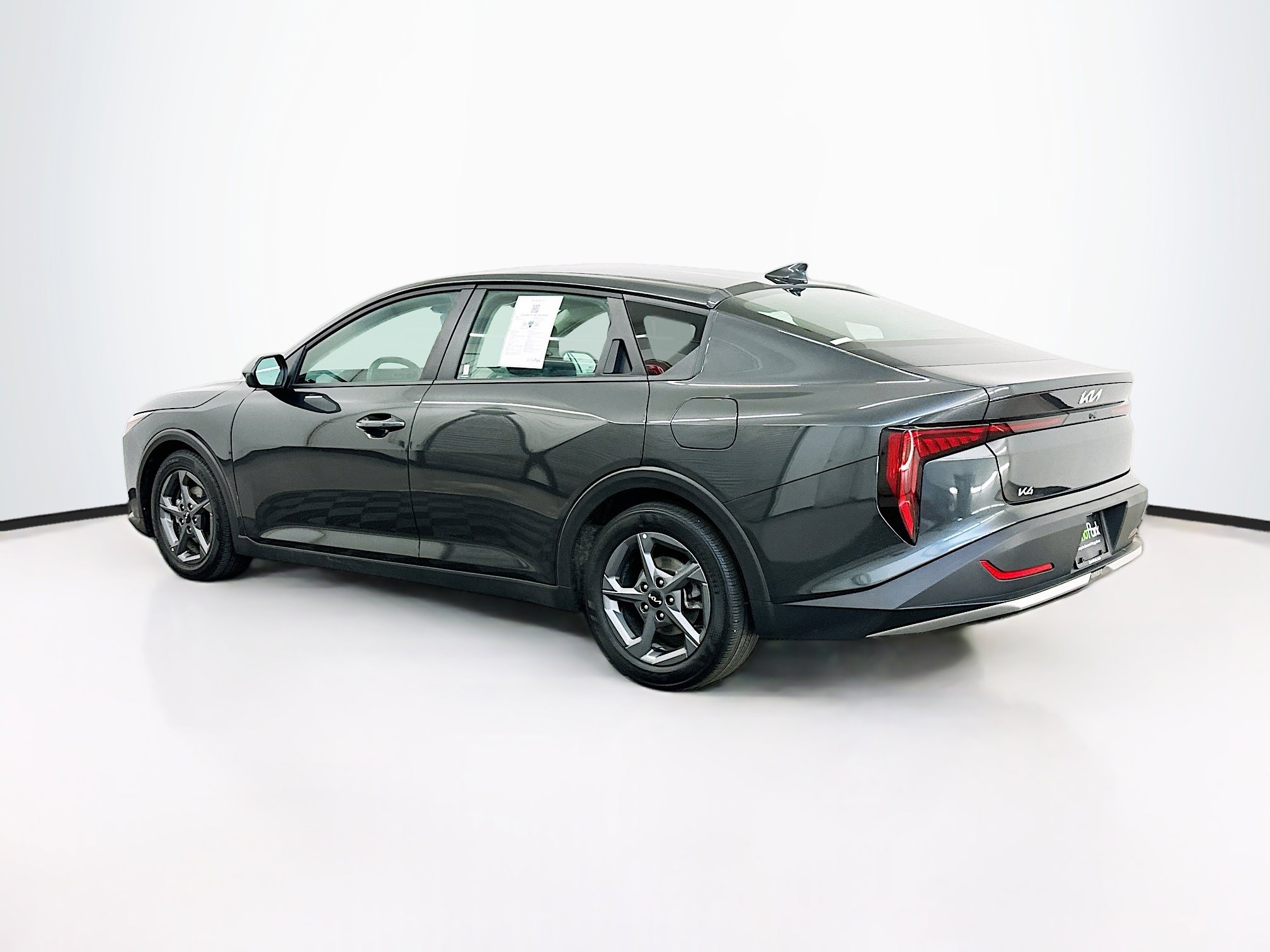 Used 2025 Kia K4 LXS image 5