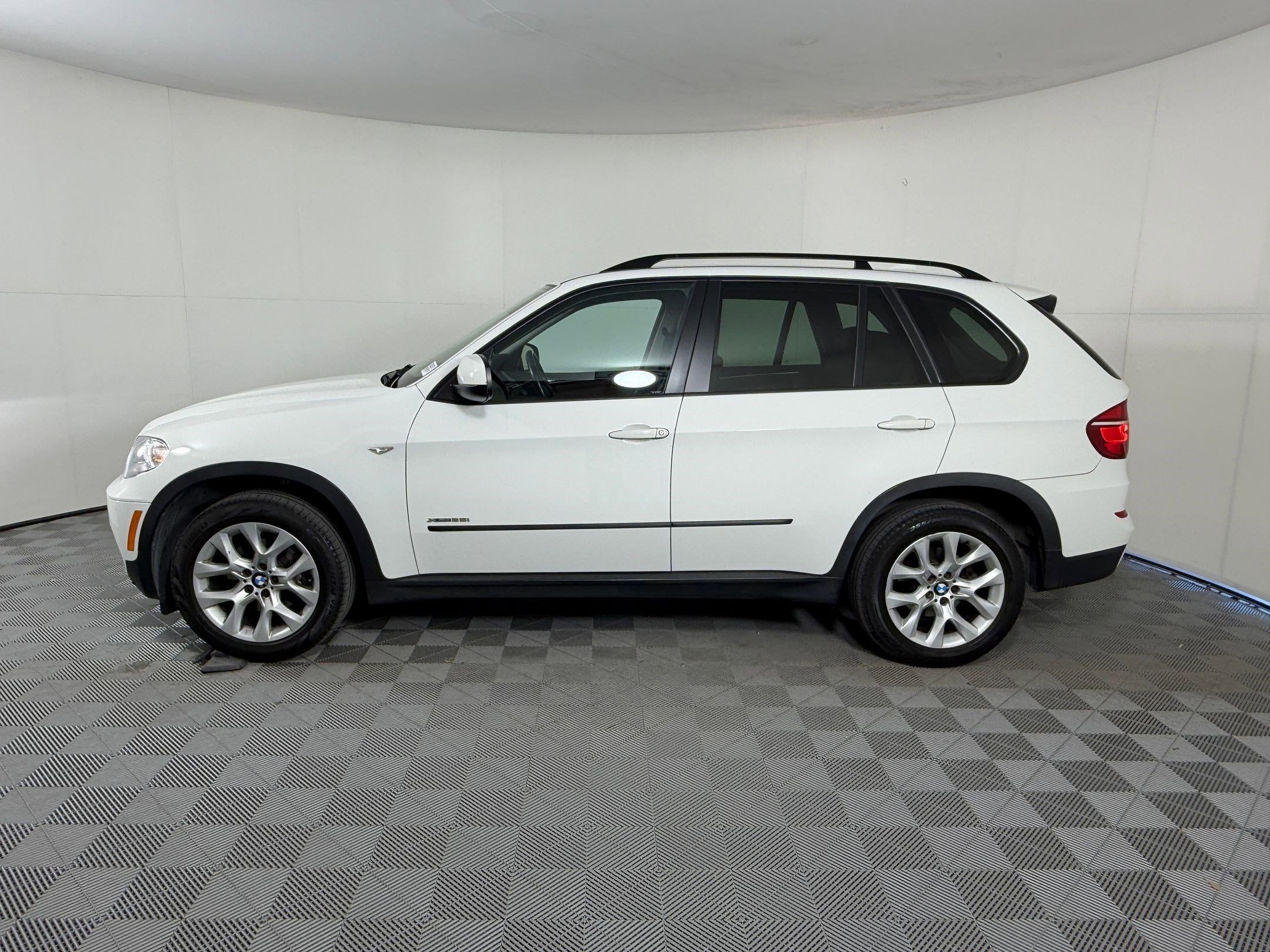 Used 2013 BMW X5 xDrive35i AWD/4WD image 2