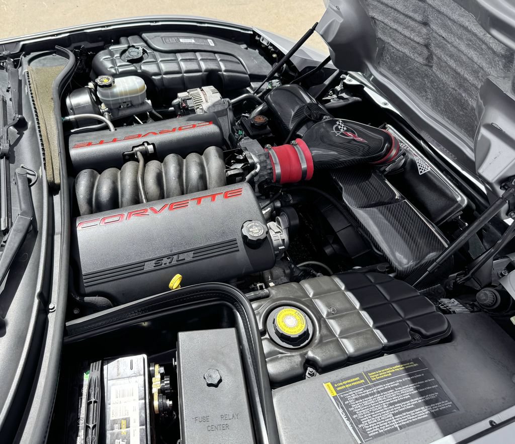 Used 1999 Chevrolet Corvette Coupe RWD image 12