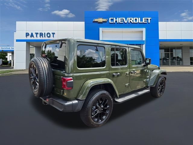 Used 2024 Jeep Wrangler Unlimited Sahara w/ Technology Group AWD/4WD image 10