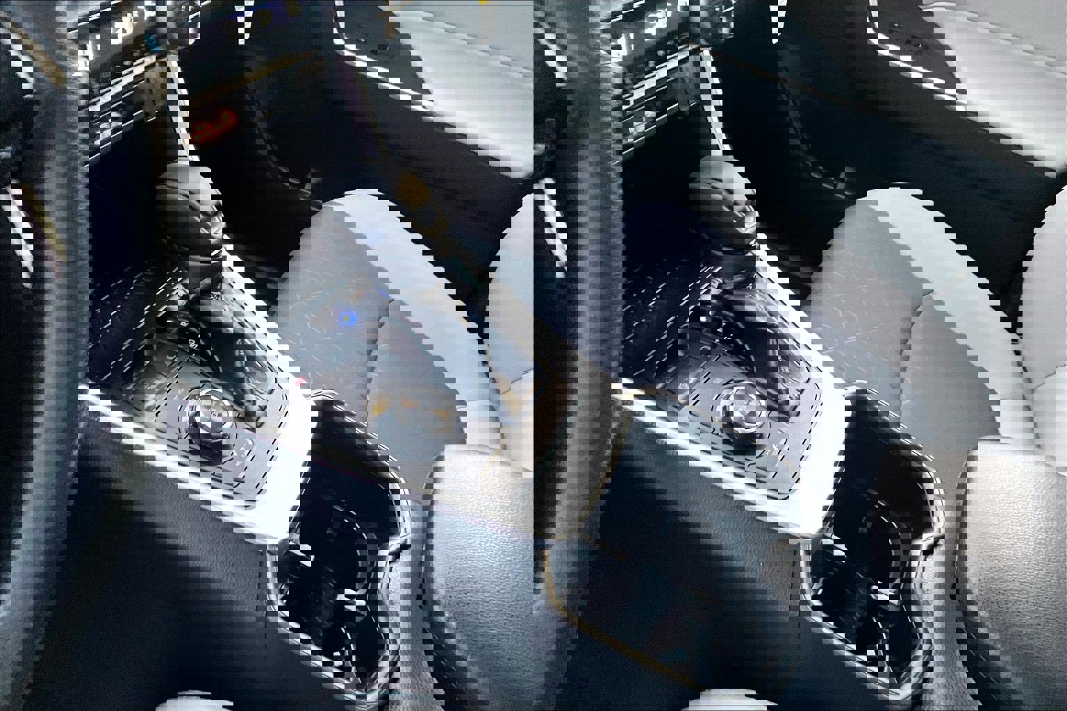 Used 2025 Toyota RAV4 XLE image 16