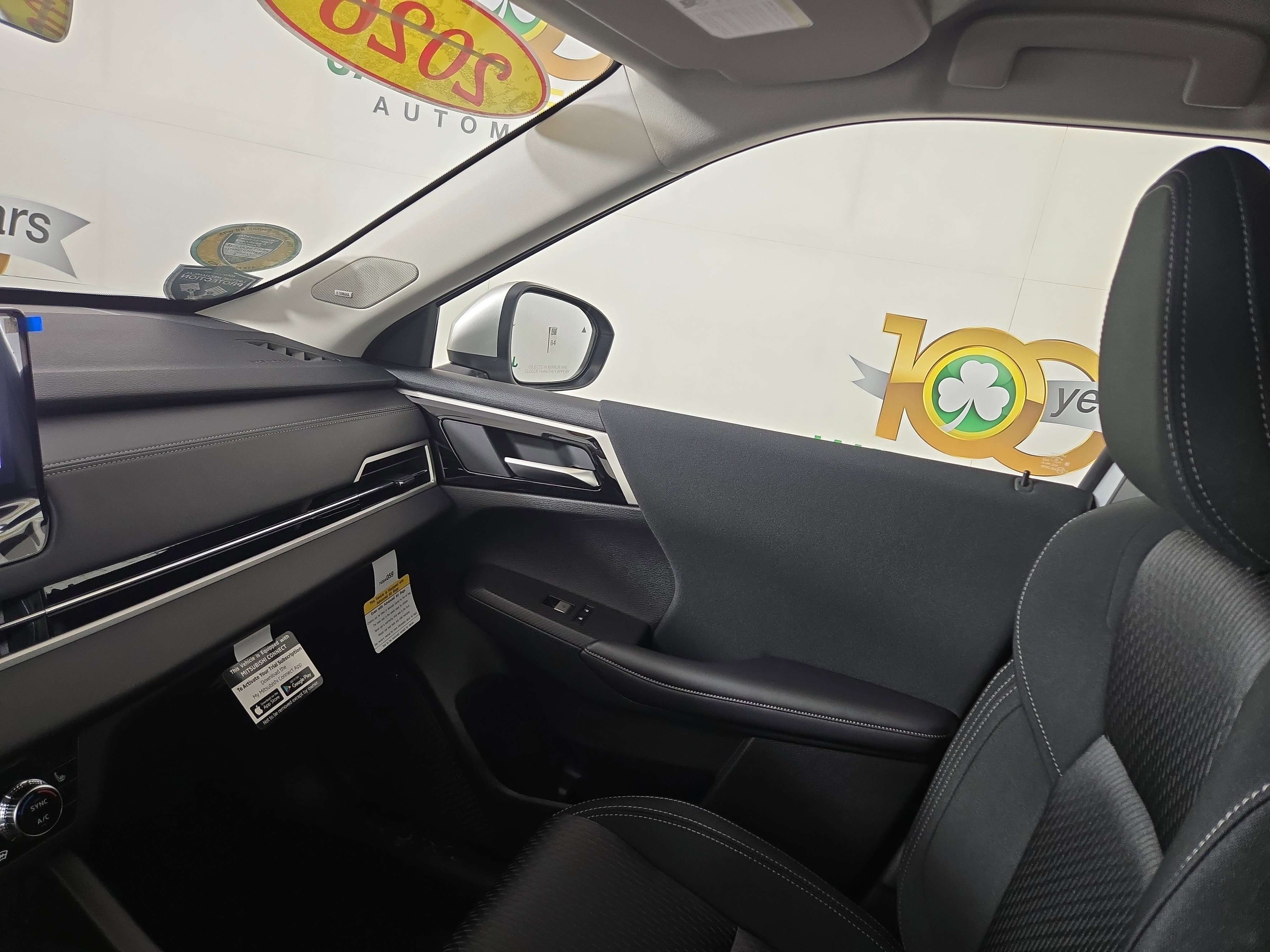 New 2026 Mitsubishi Outlander ES image 24