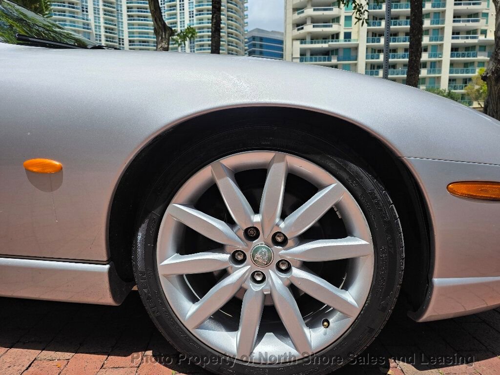 Used 2005 Jaguar XK8 Convertible RWD image 31