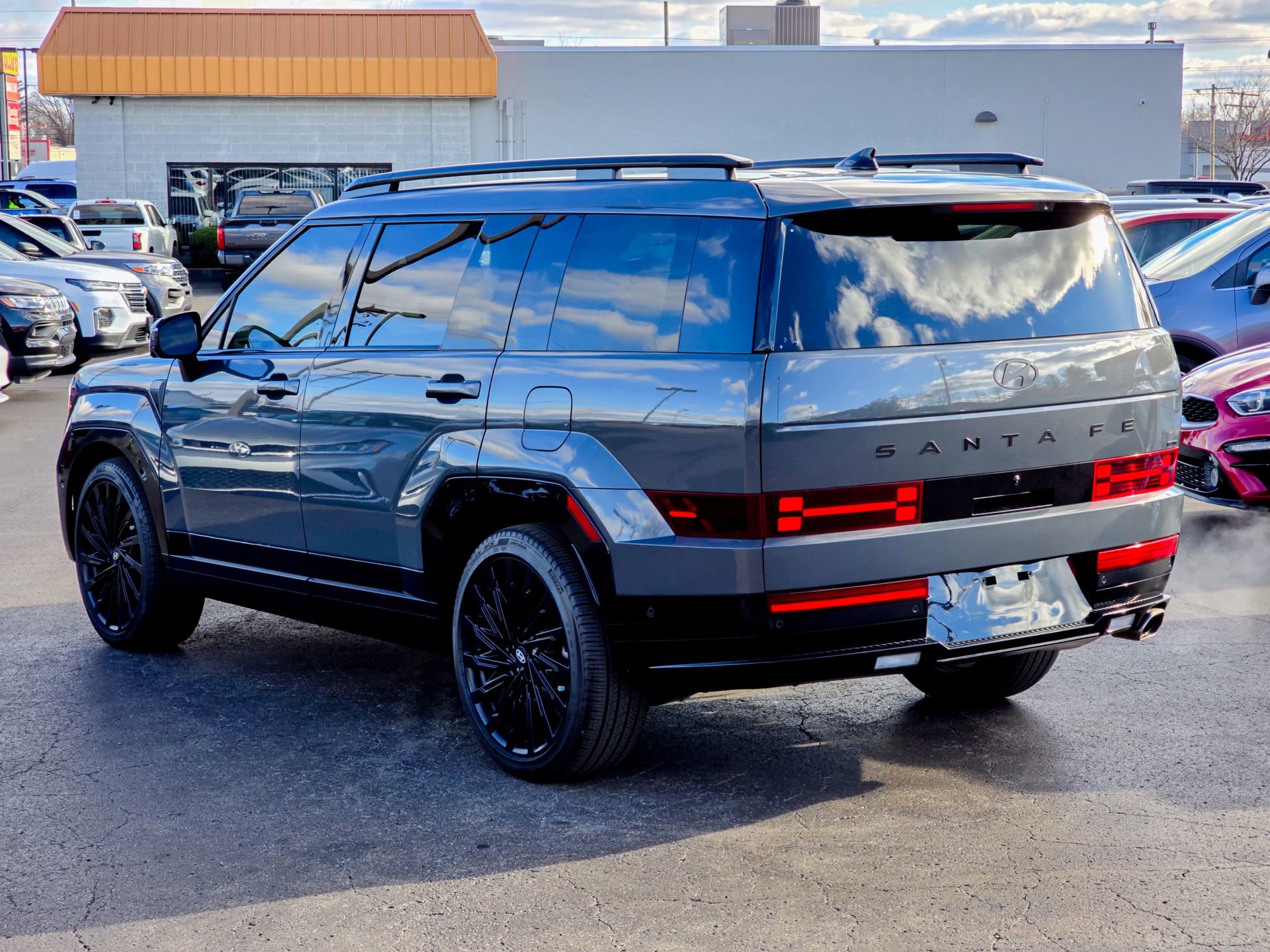 Used 2024 Hyundai Santa Fe Calligraphy image 12