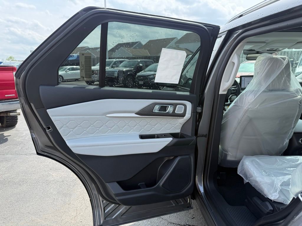 New 2026 Ford Explorer Platinum AWD/4WD image 34