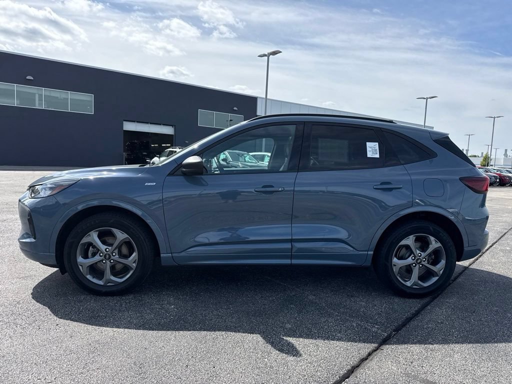Used 2024 Ford Escape ST-Line w/ Tech Pack #1 AWD/4WD image 33