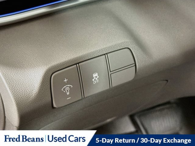 Used 2024 Hyundai Elantra SEL FWD image 14
