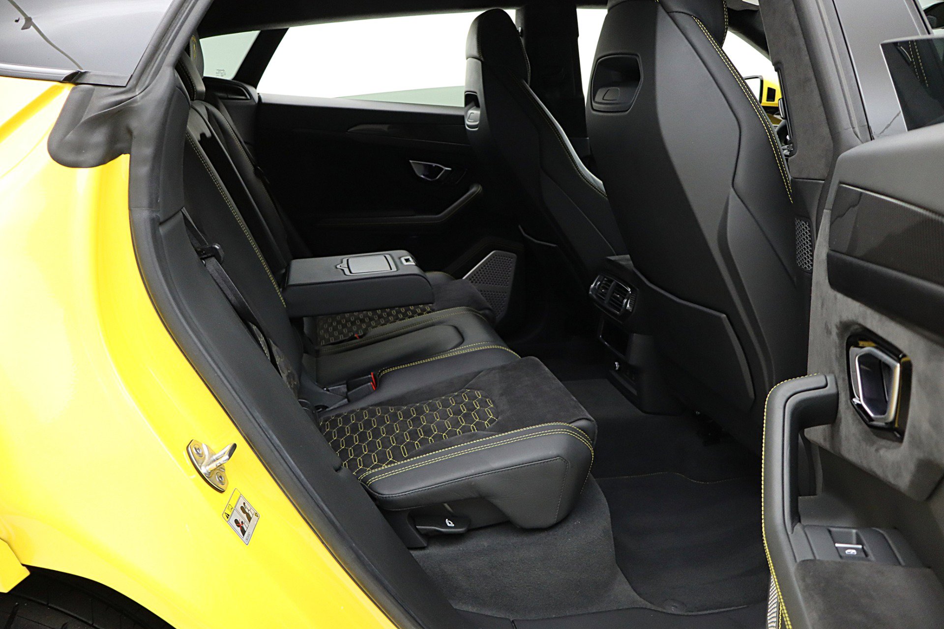 Used 2022 Lamborghini Urus image 39