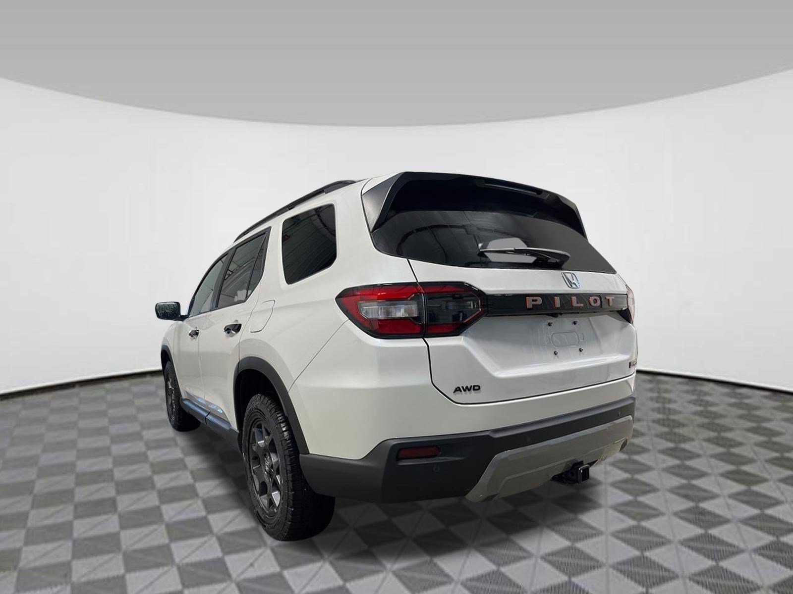 New 2026 Honda Pilot TrailSport image 4