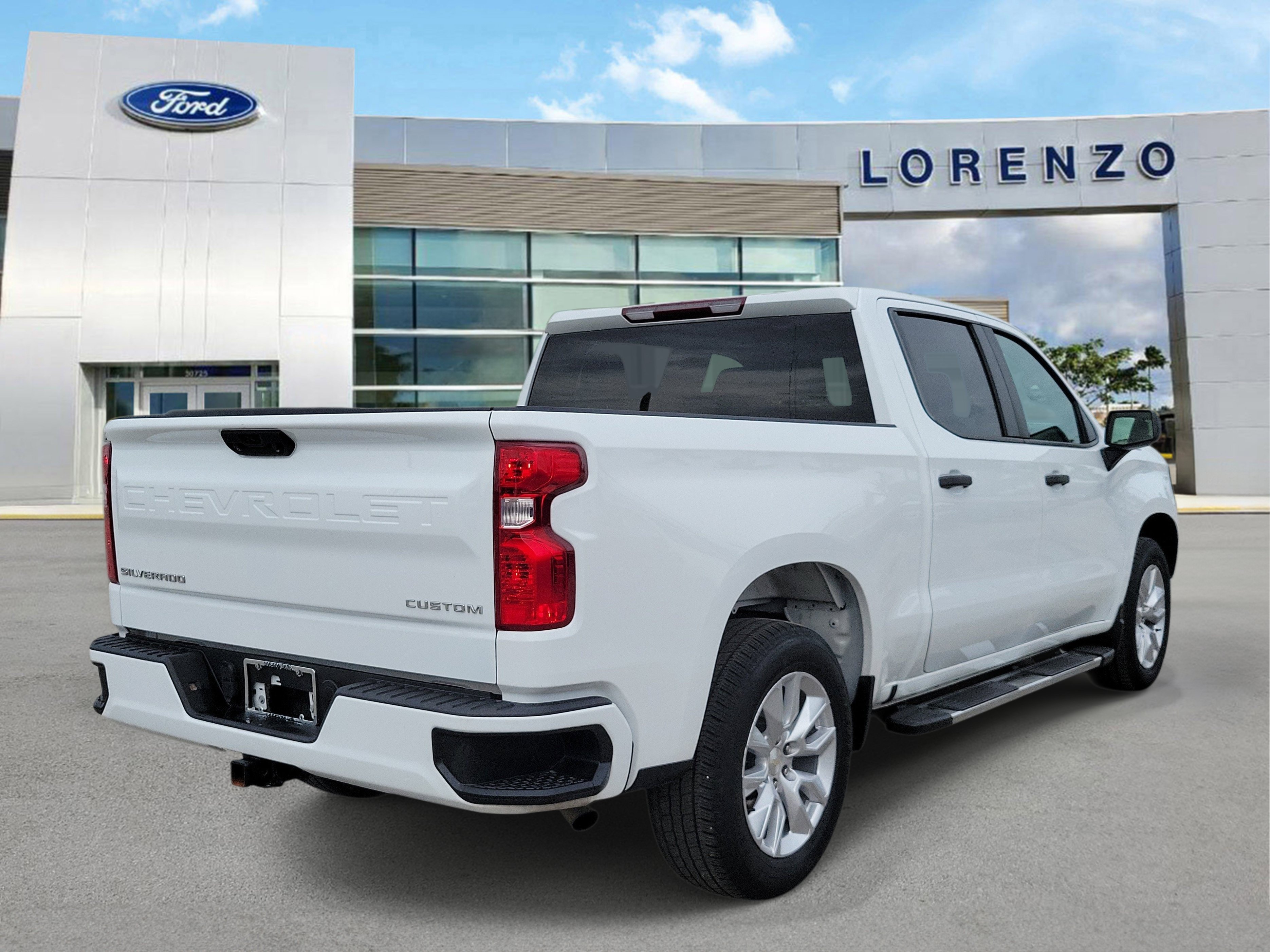 Used 2022 Chevrolet Silverado 1500 Custom RWD image 5