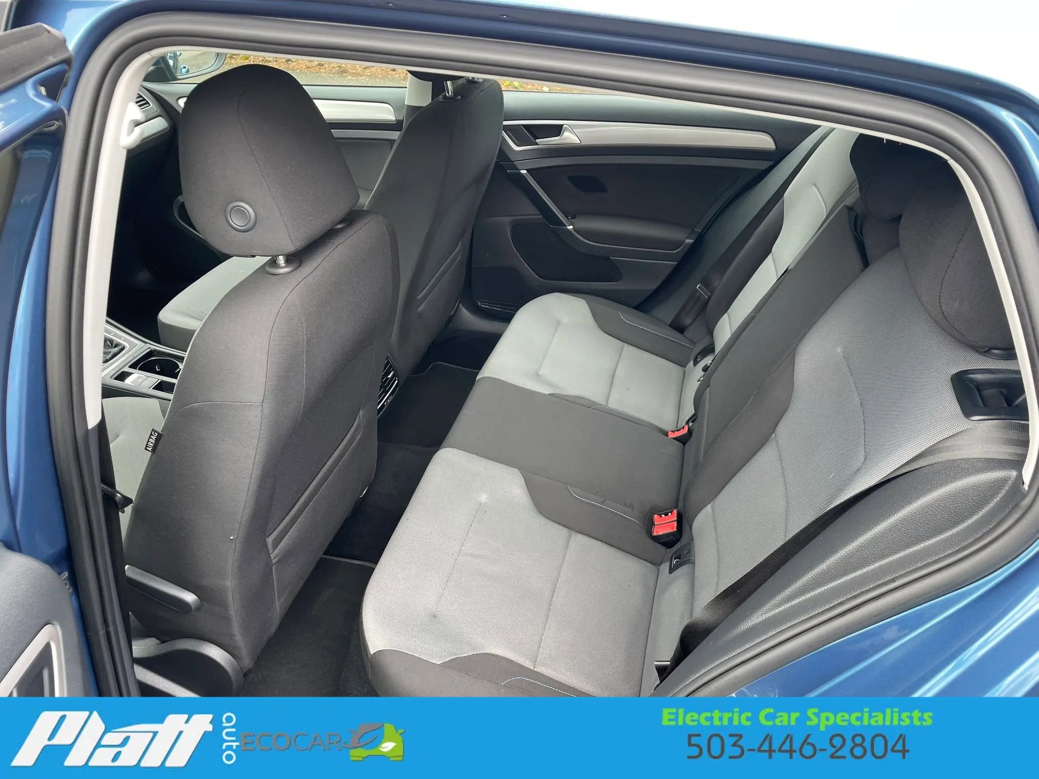 Used 2016 Volkswagen e-Golf SE w/ DC Fast Charging Package FWD image 38
