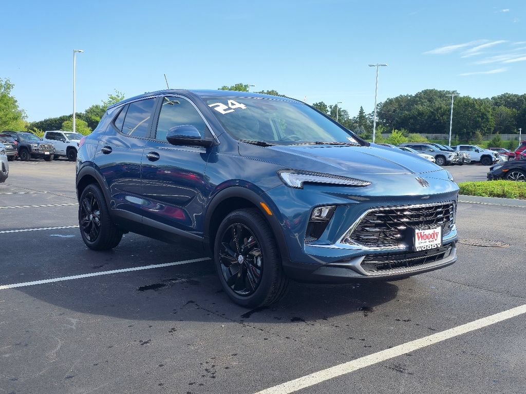 Certified 2024 Buick Encore GX Preferred AWD/4WD image 6