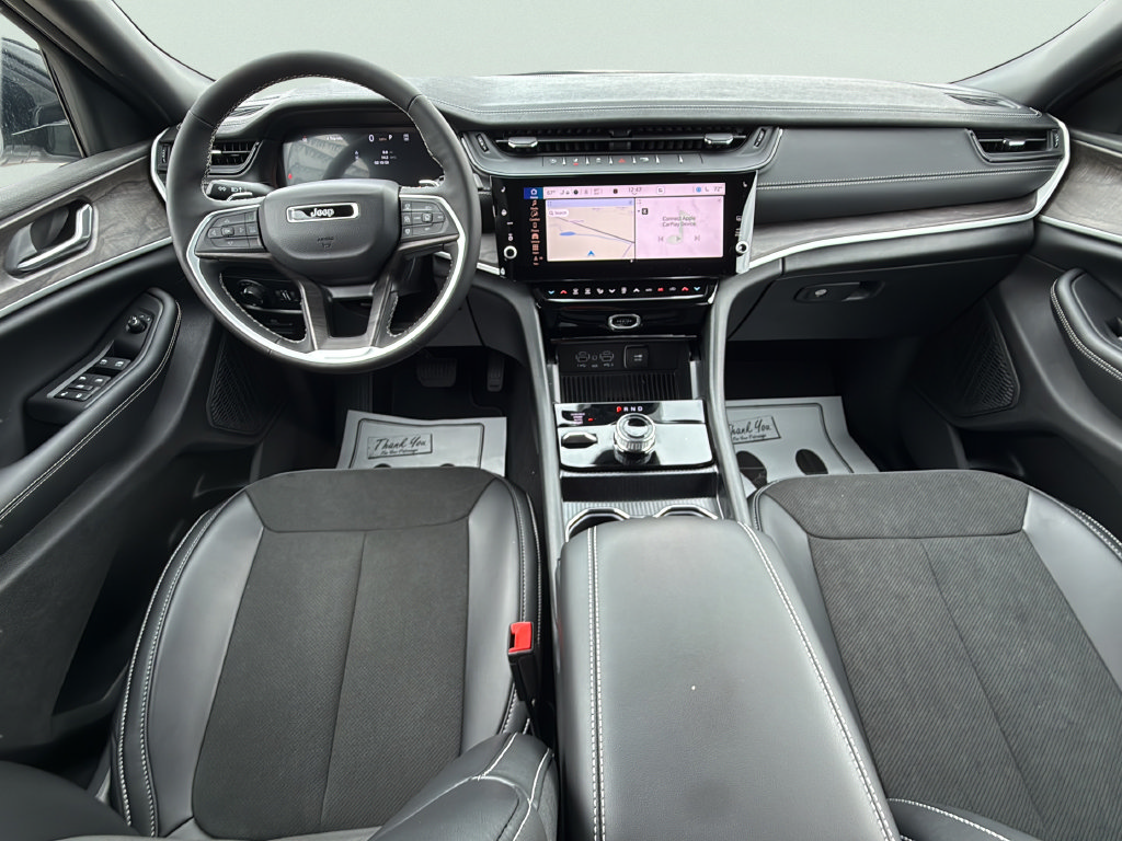 New 2026 Jeep Grand Cherokee Altitude AWD/4WD image 18