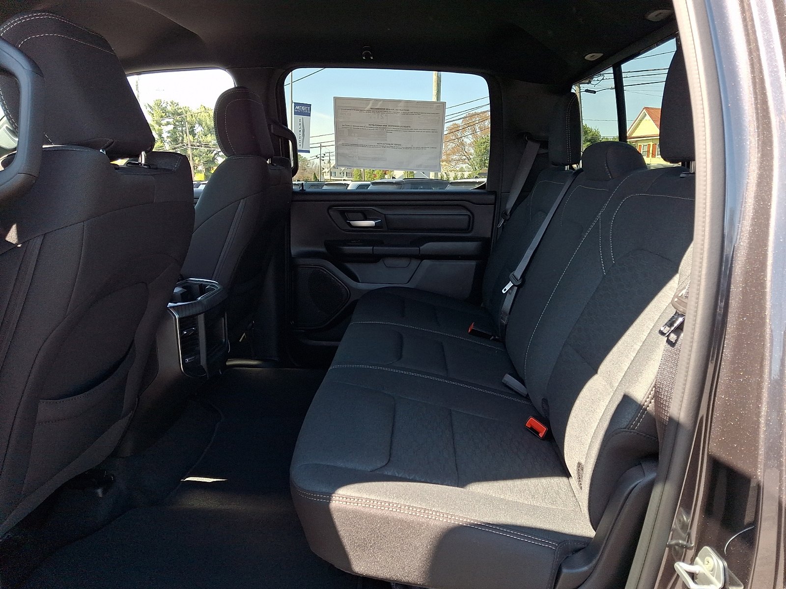 New 2026 RAM 1500 Express AWD/4WD image 10