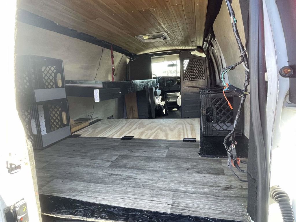 Used 2015 Chevrolet Express 2500 Work Van image 8