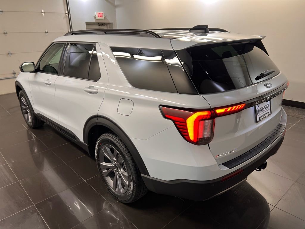 New 2026 Ford Explorer Active w/ Active Comfort Package AWD/4WD image 4