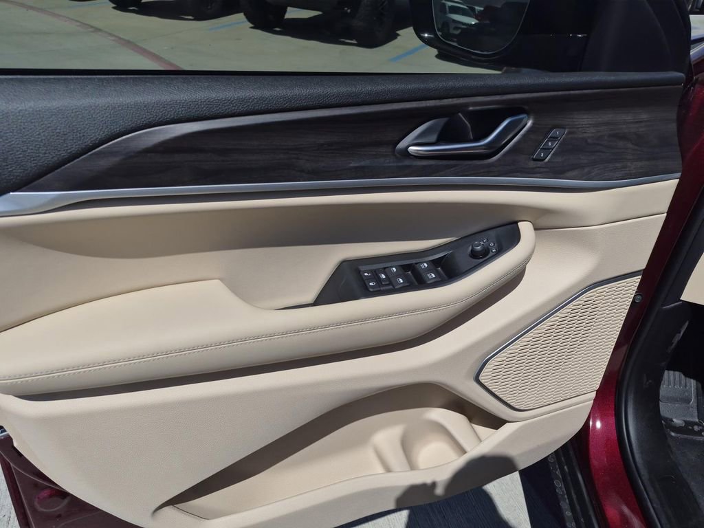 New 2026 Jeep Grand Cherokee Limited RWD image 12