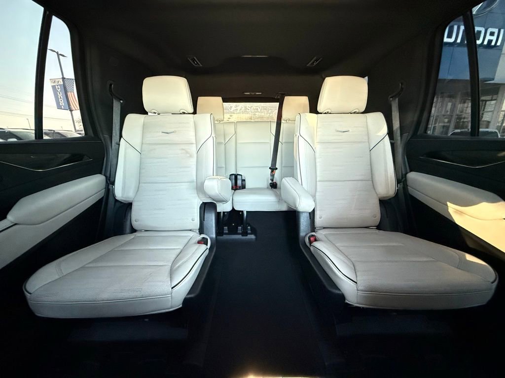 Used 2021 Cadillac Escalade Sport w/ Driver Assist Tech Package image 30