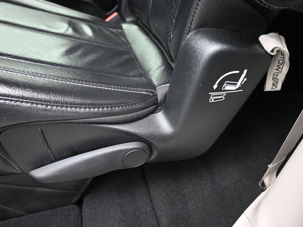 Used 2022 Chrysler Pacifica Touring-L image 30