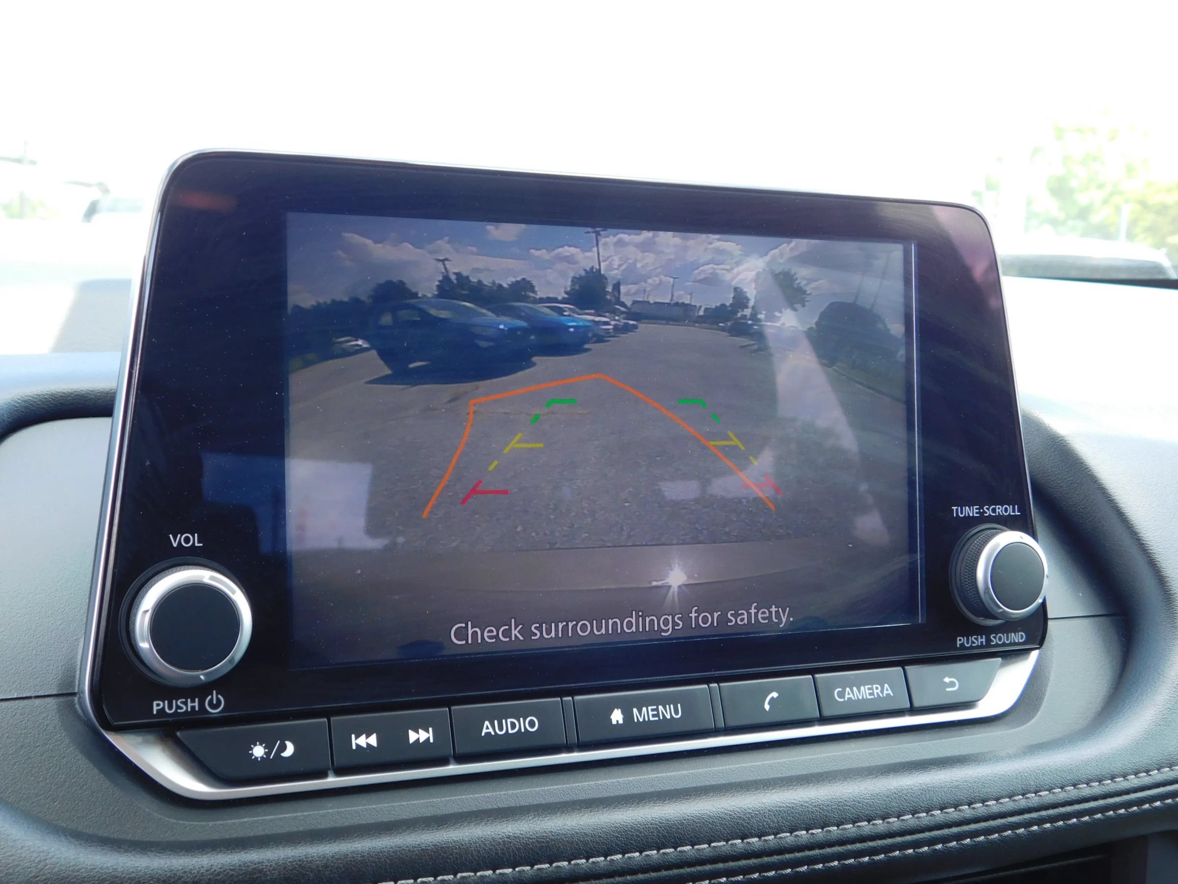 Used 2025 Nissan Rogue SV FWD image 20