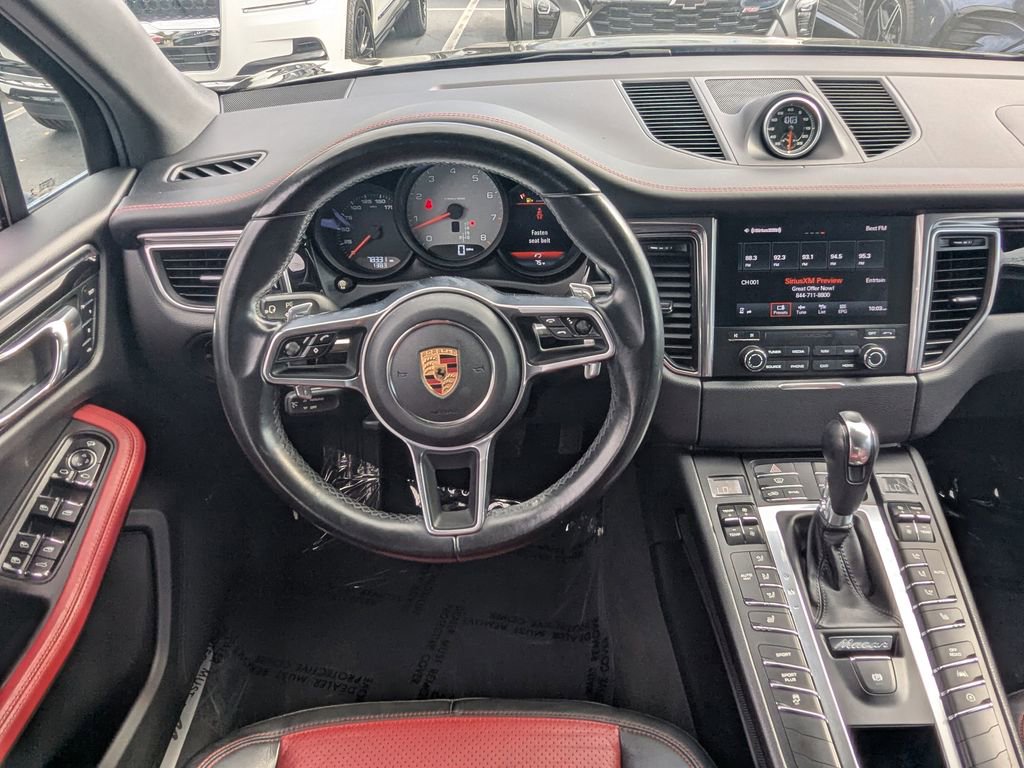 Used 2017 Porsche Macan S image 3