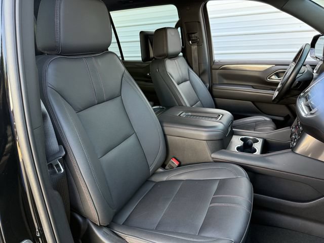 Used 2024 Chevrolet Suburban RST w/ Luxury Package RWD image 26