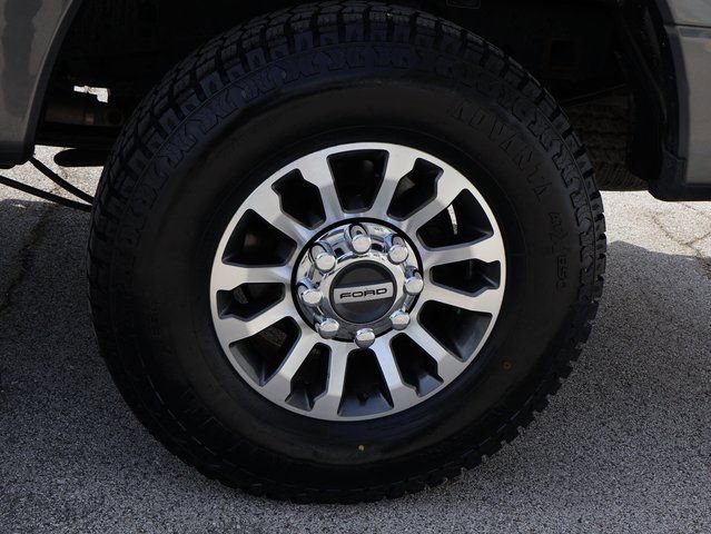 Used 2020 Ford F250 Lariat w/ Lariat Value Package image 45