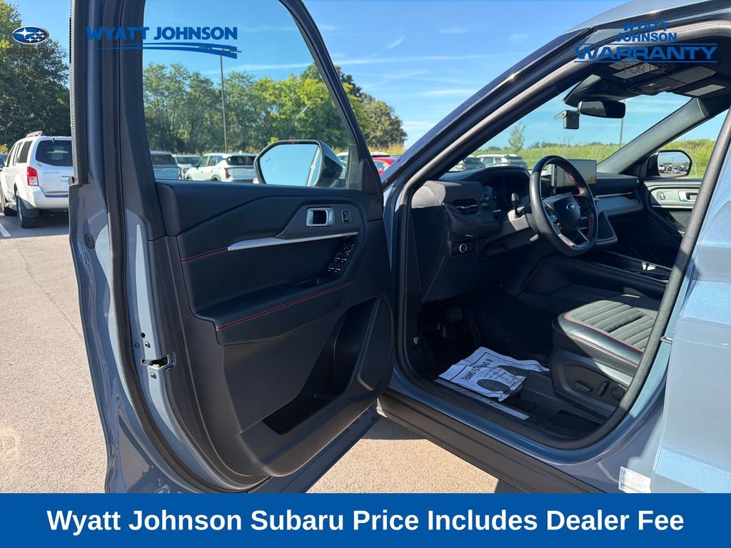 Used 2025 Ford Explorer ST-Line w/ Premium Package AWD/4WD image 18