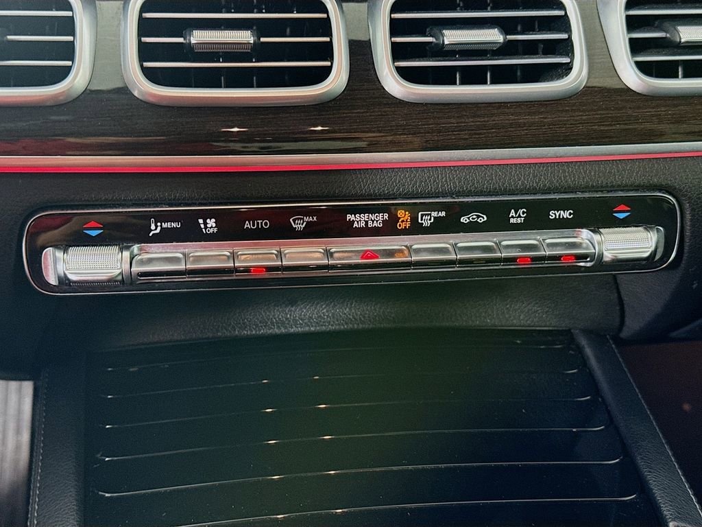 Used 2024 Mercedes-Benz GLE 350 4MATIC w/ 3rd Row Seat Package image 18