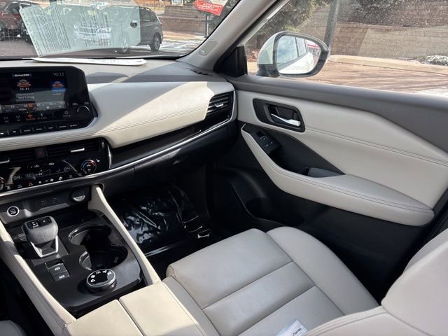 Used 2023 Nissan Rogue SL w/ SL Premium Package image 30