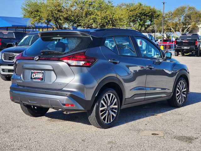 Used 2024 Nissan Kicks SR image 7