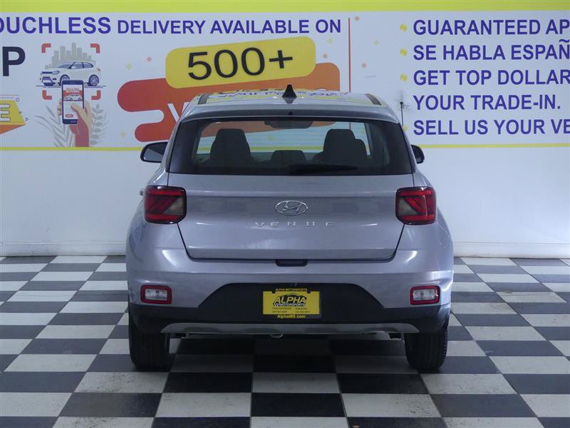 Used 2021 Hyundai Venue SE FWD image 5