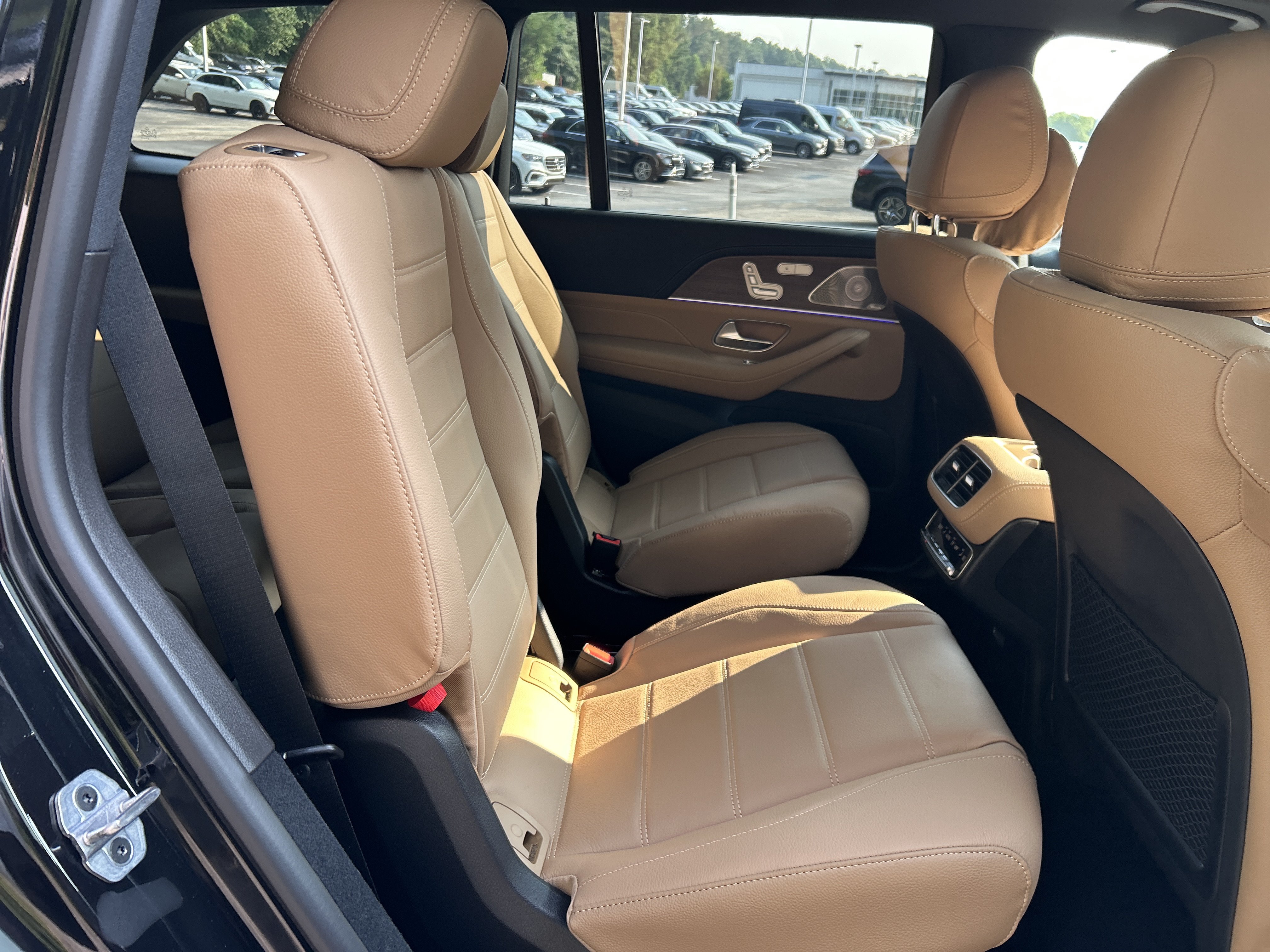New 2026 Mercedes-Benz GLS 580 4MATIC image 44