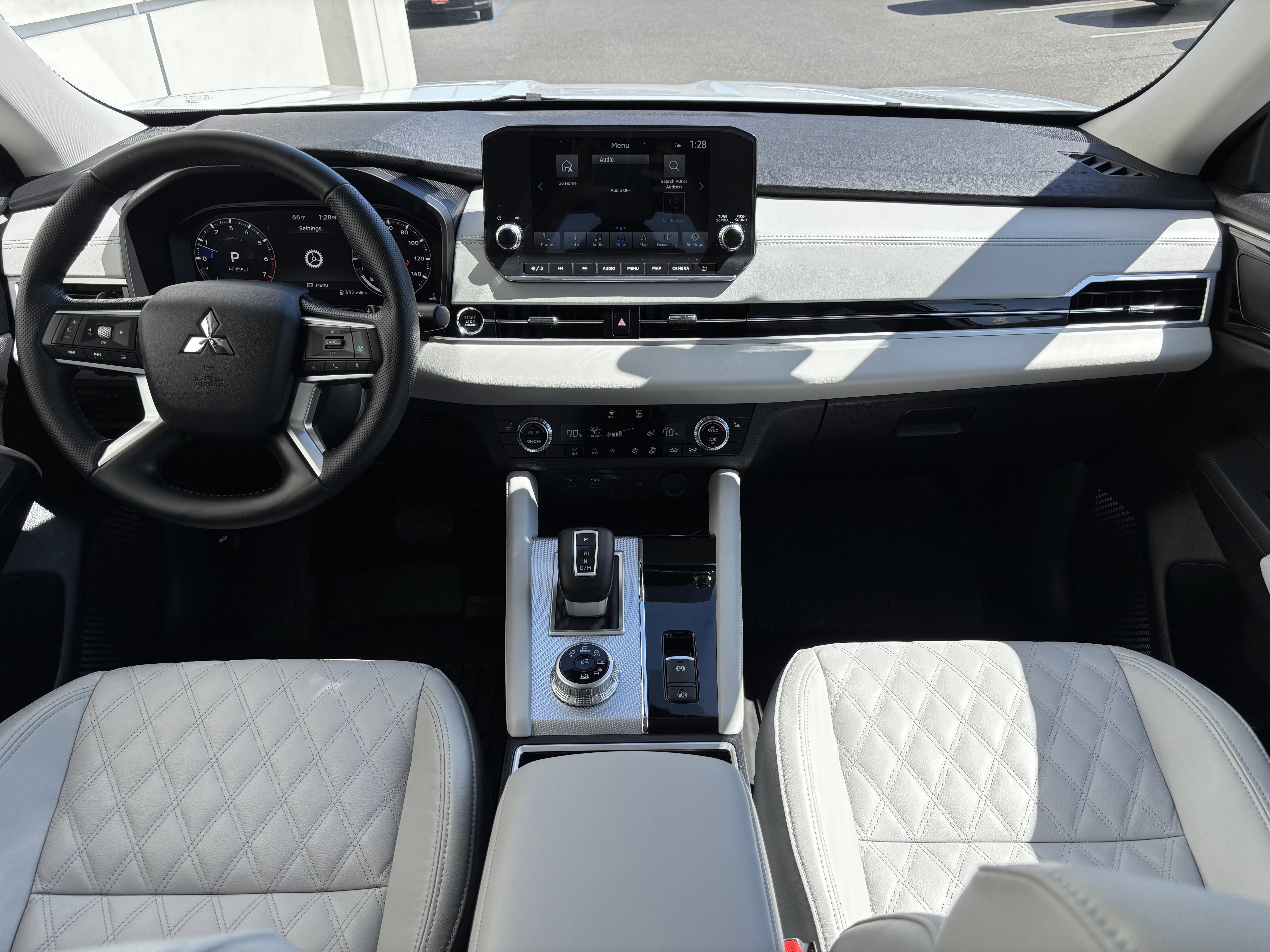 Used 2024 Mitsubishi Outlander SEL image 32