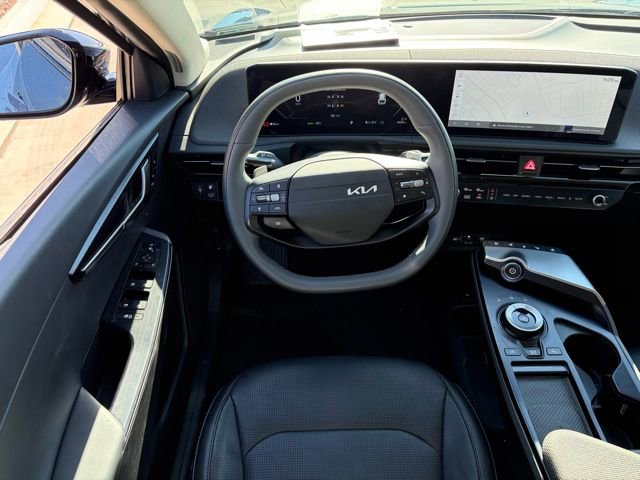 Used 2025 Kia EV6 Wind image 11