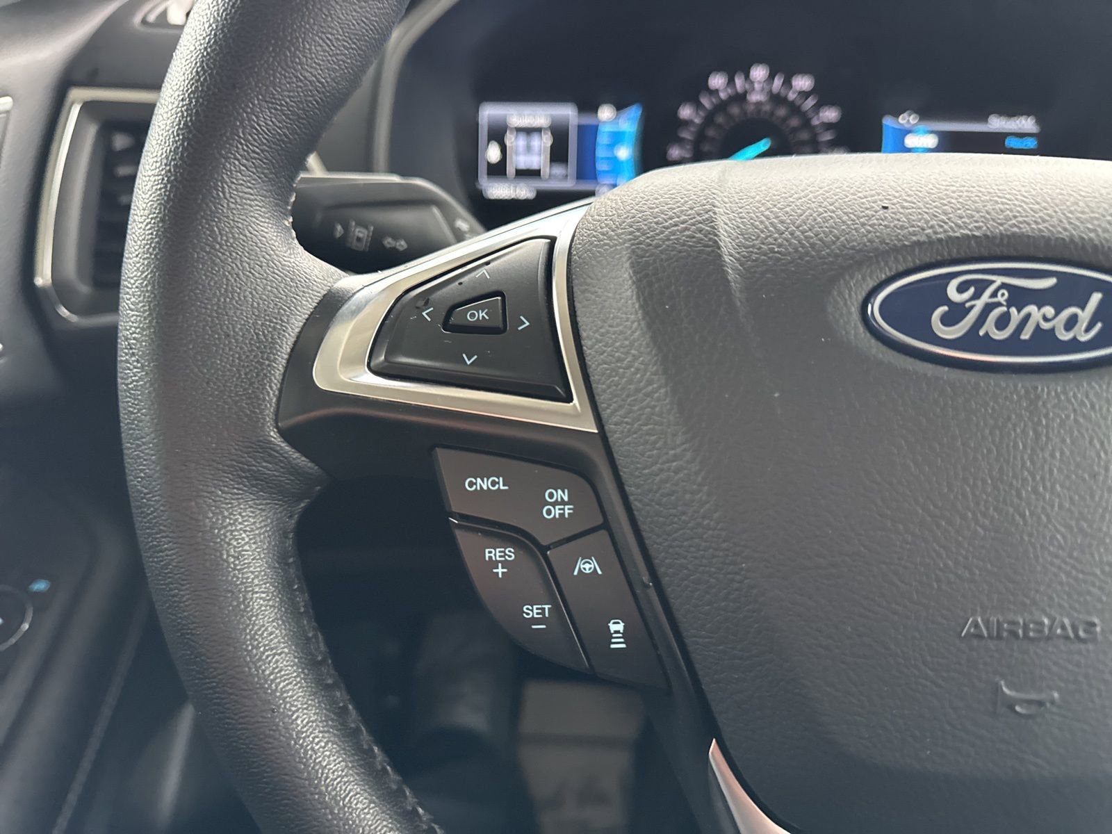 Certified 2024 Ford Edge Titanium image 24