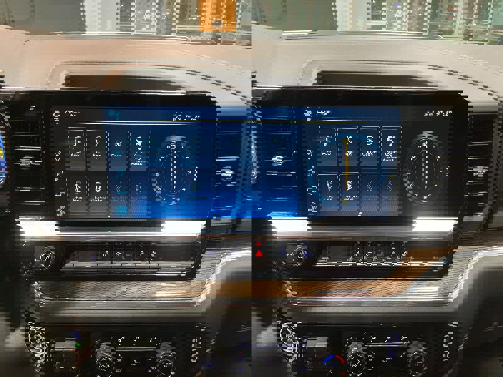 Used 2024 Chevrolet Silverado 2500 LT image 20