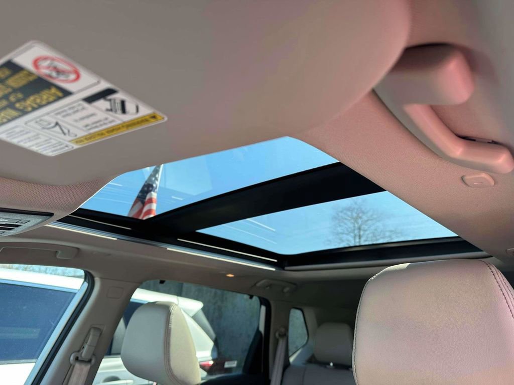 Used 2023 Nissan Rogue SL w/ SL Premium Package image 20