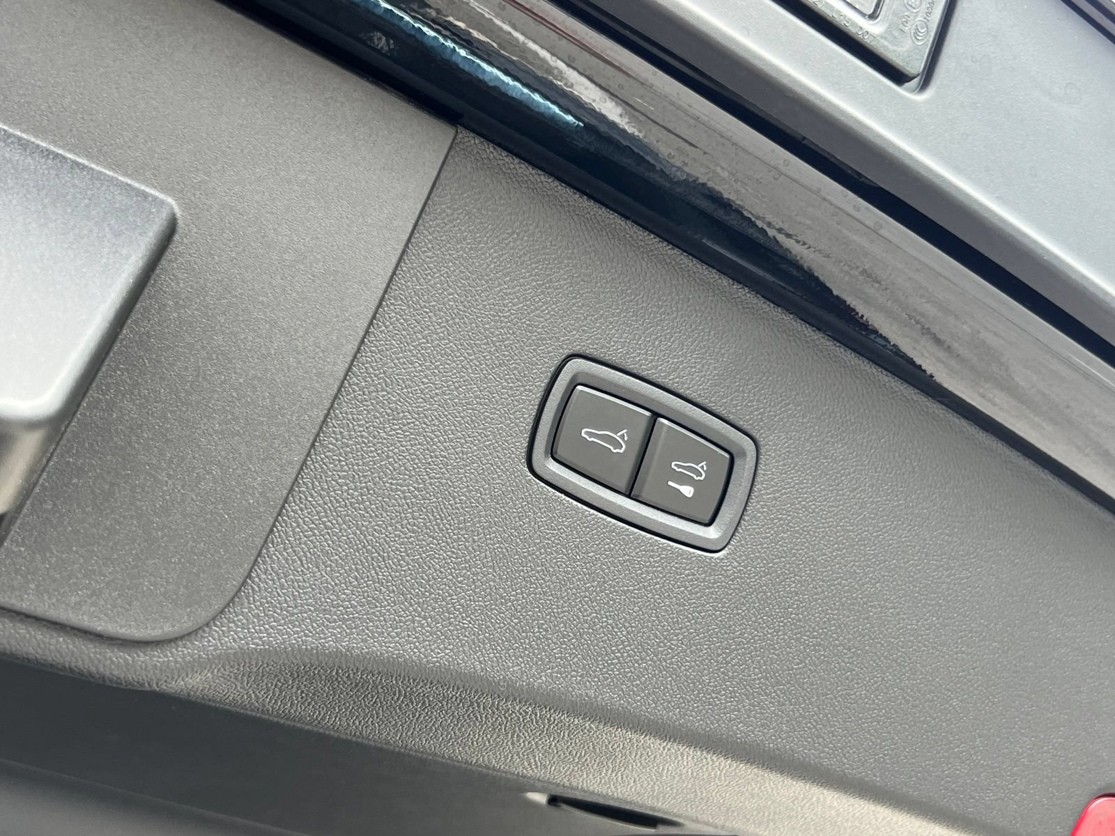 New 2026 Porsche Cayenne Coupe AWD/4WD image 21