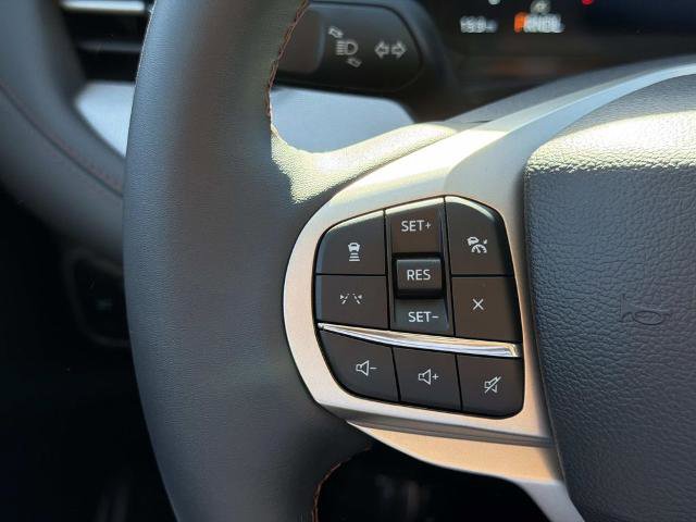 Certified 2025 Ford Explorer Active image 22