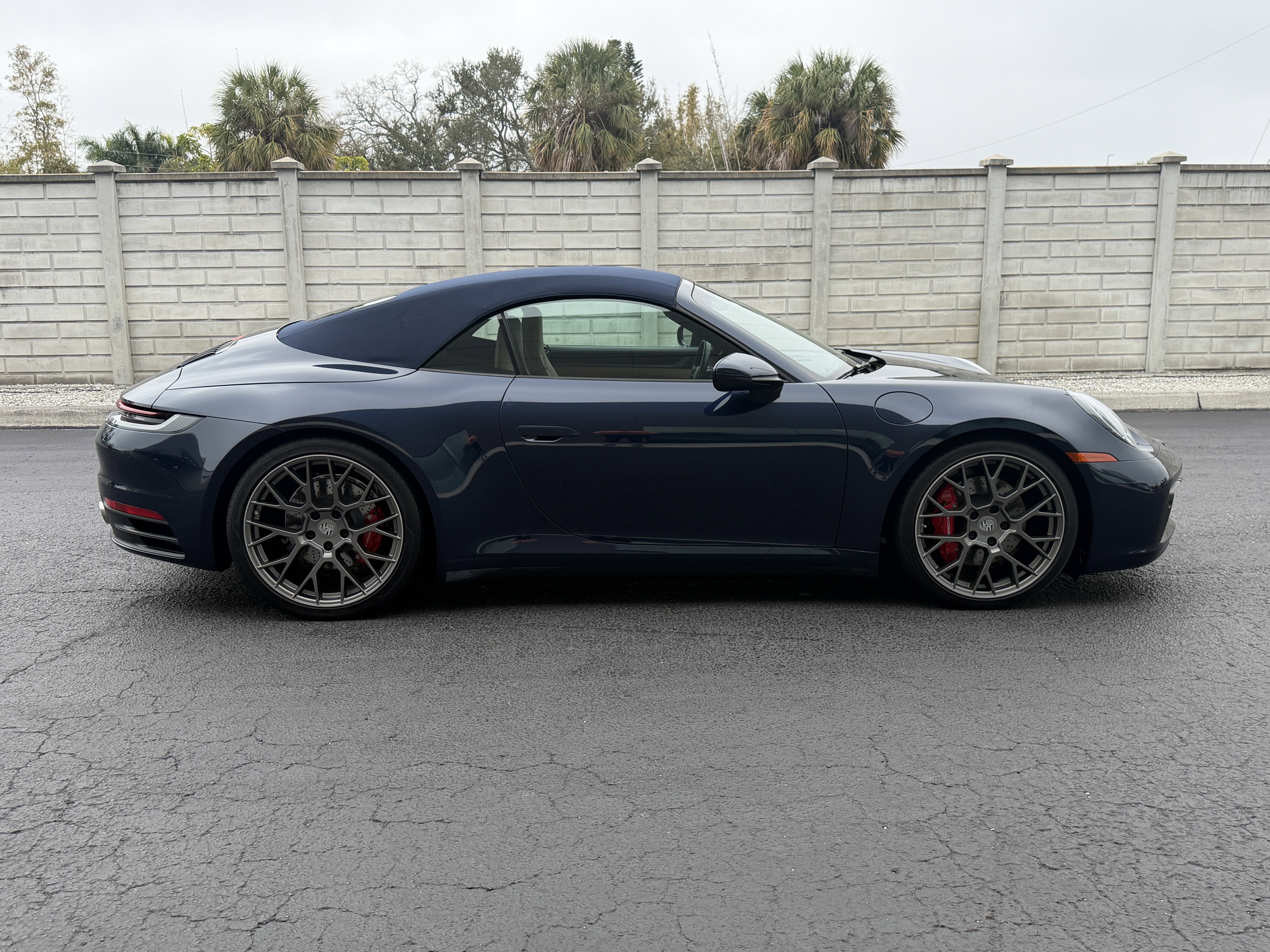 Certified 2020 Porsche 911 Carrera 4S image 7