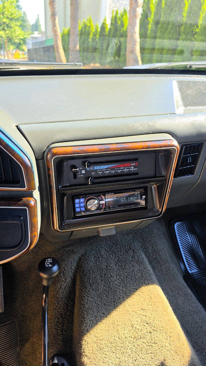 Used 1990 Ford Bronco AWD/4WD image 15
