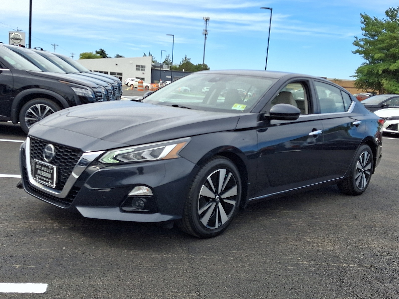 Certified 2021 Nissan Altima 2.5 SL FWD image 3