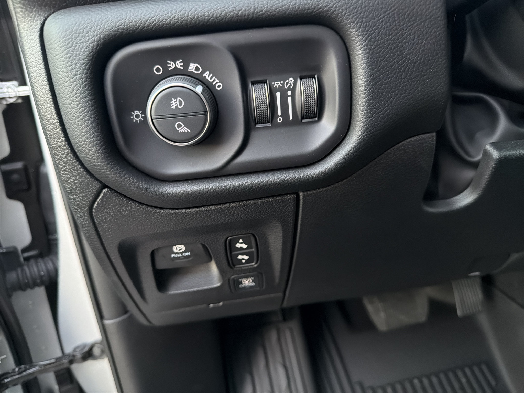 New 2026 RAM 1500 Big Horn AWD/4WD image 10