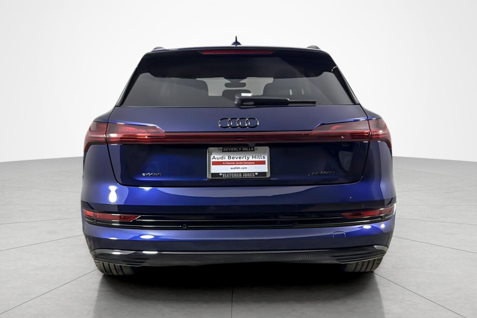 Certified 2023 Audi e-tron Premium w/ Convenience Plus Package image 4